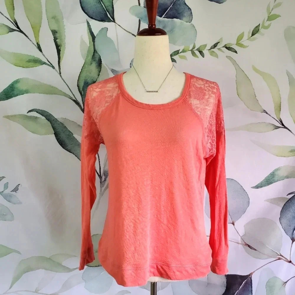 LEI | Lace Shoulder Long Sleeve Top in Coral sz XL